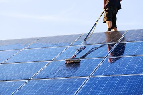 Ultime notizie aziendali su Come mantenere i pannelli solari
