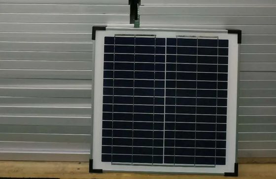 Un buon prezzo. Pannello solare in vetro piccolo personalizzato 6V 9V 12V 18V 5W 10W 15w 20w pannello fotovoltaico in linea
