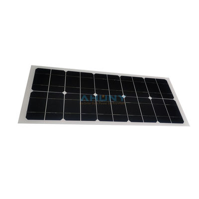 Un buon prezzo. Pannello solare monocristallino Pannello solare di vetro 30W 35w Potenza di uscita per il progetto di sistema intelligente Stazione di ricarica mobile in linea